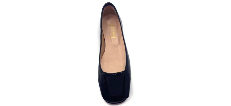 Classic - Black Leather