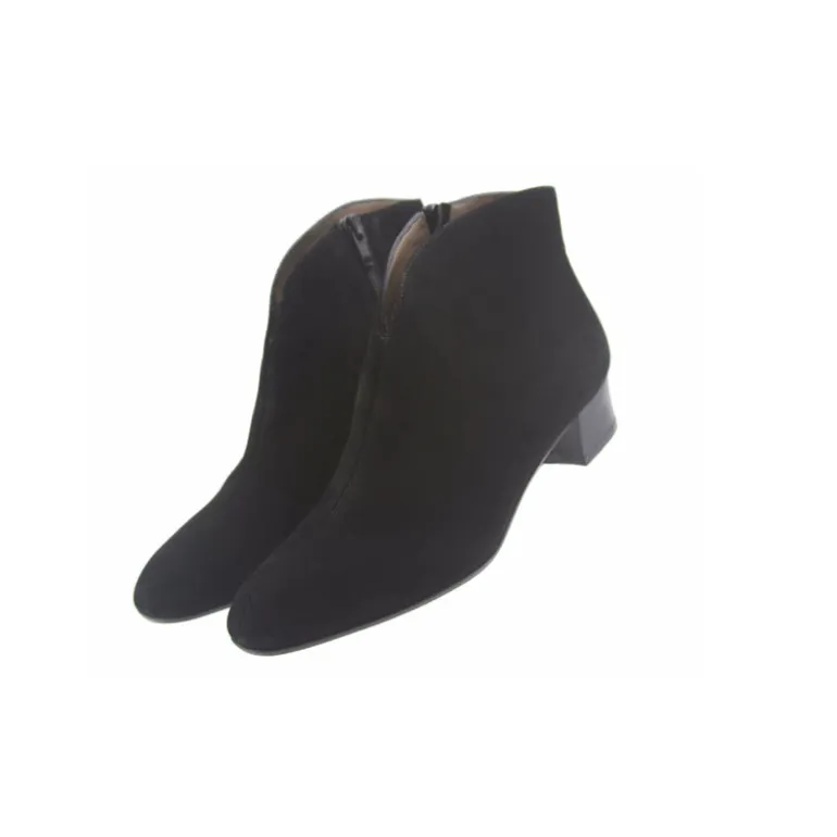 Eva - Black Suede