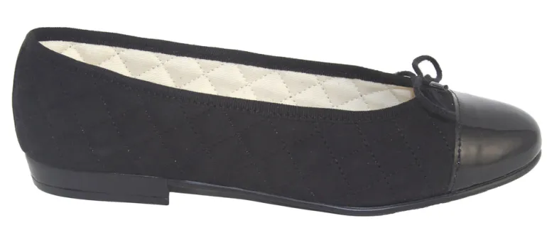 Heros - Black Suede