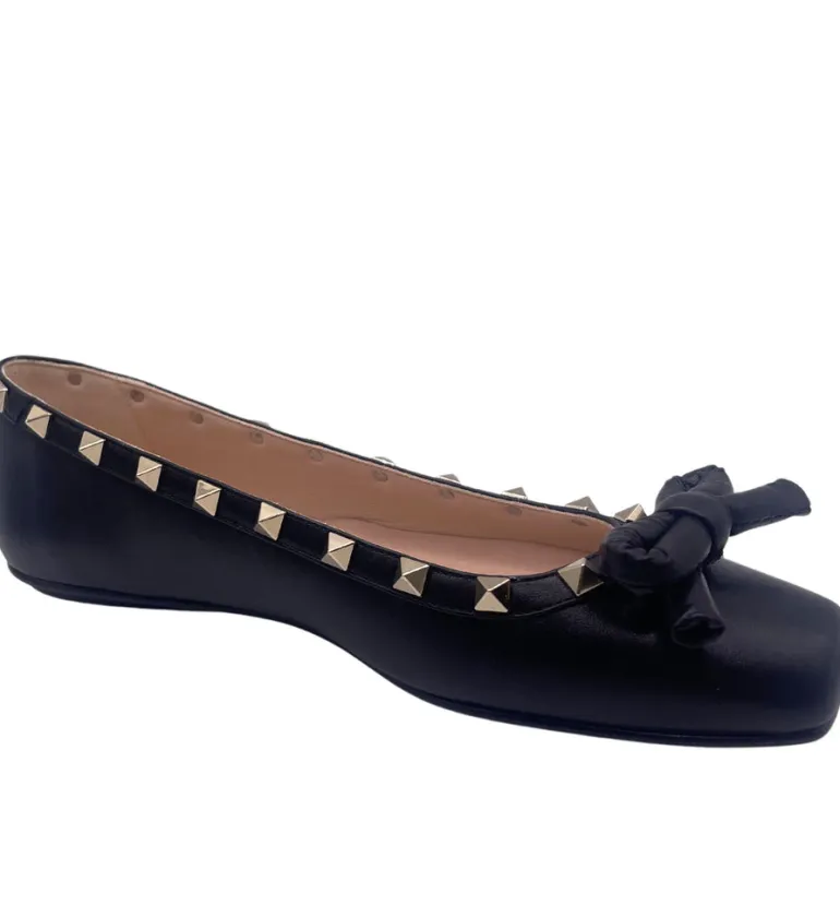 Ivy - Black Leather
