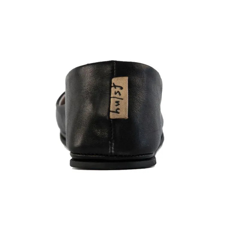 Sloop - Black Leather