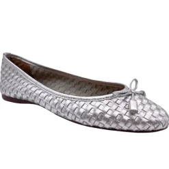 Vogue - Silver Leather